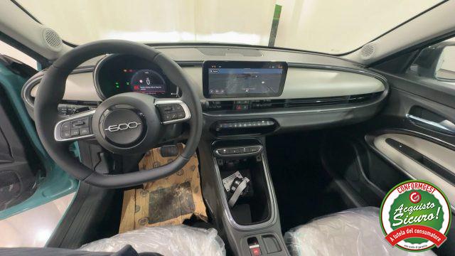 FIAT 600 Hybrid DCT MHEV La Prima