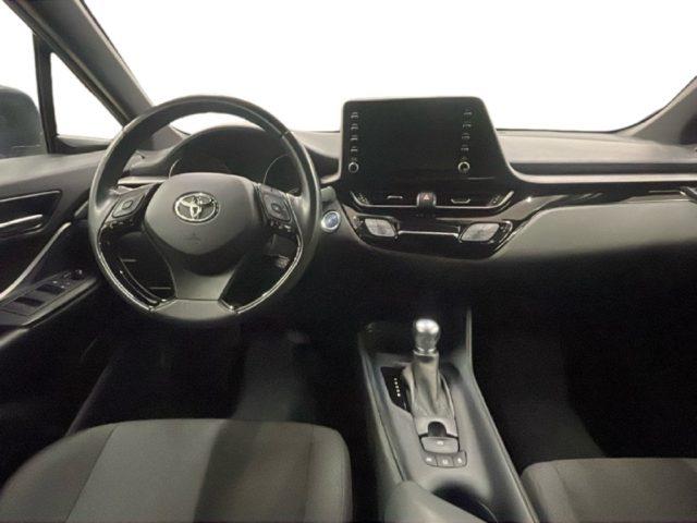 TOYOTA C-HR 1.8 Hybrid E-CVT Business