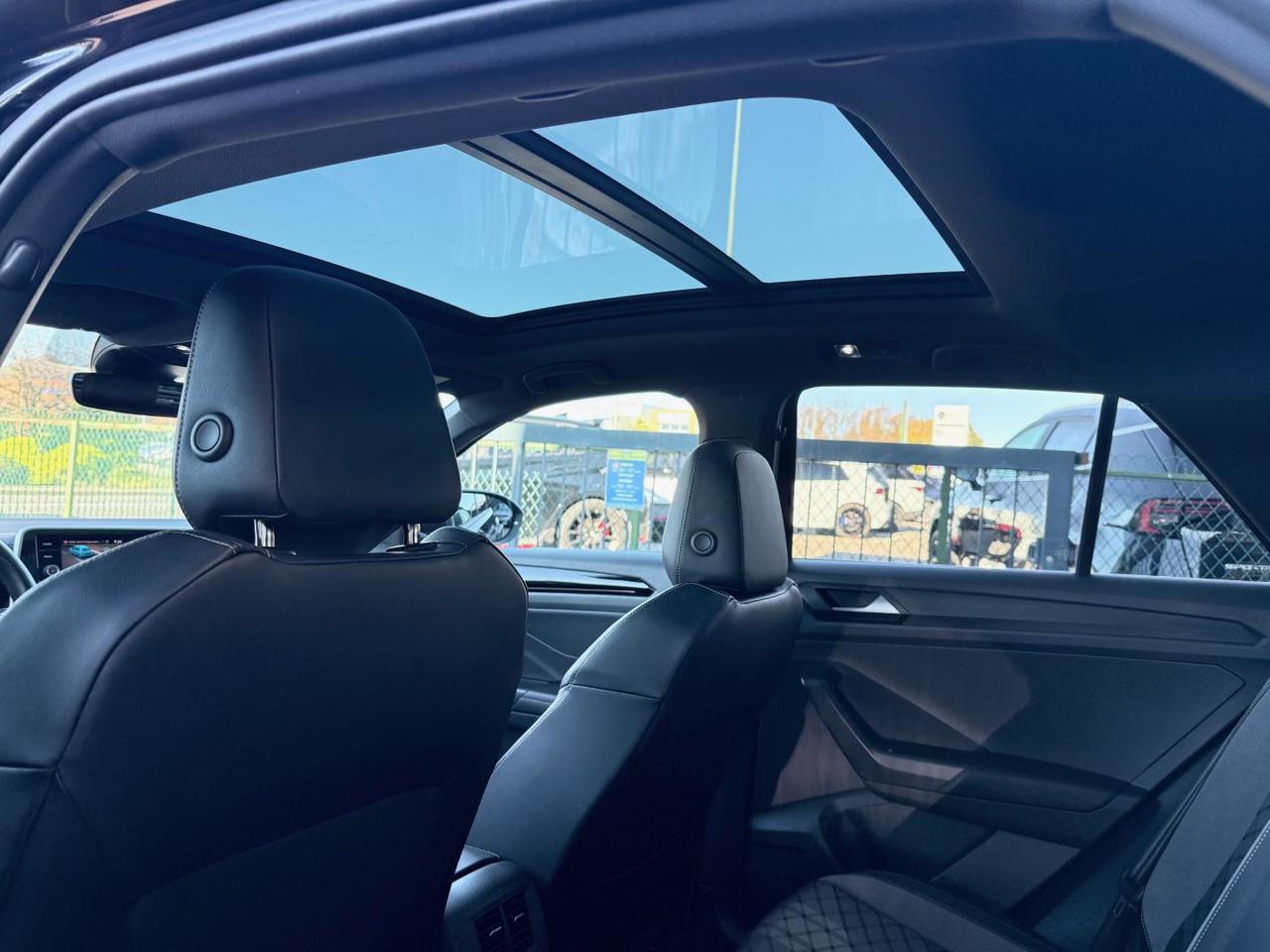 Volkswagen T-Roc 1.5 tsi R-Line dsg