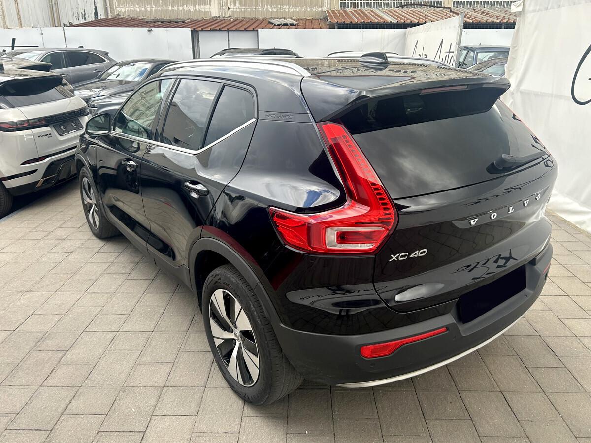 Volvo XC40 T5 Recharge Plug-in Hybrid Inscription Expression