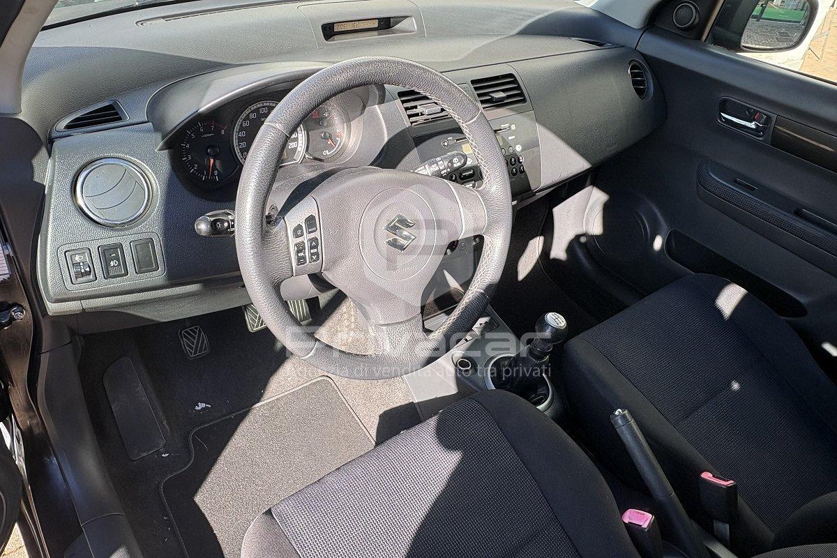 SUZUKI Swift 1.3 4x4 5p. GL
