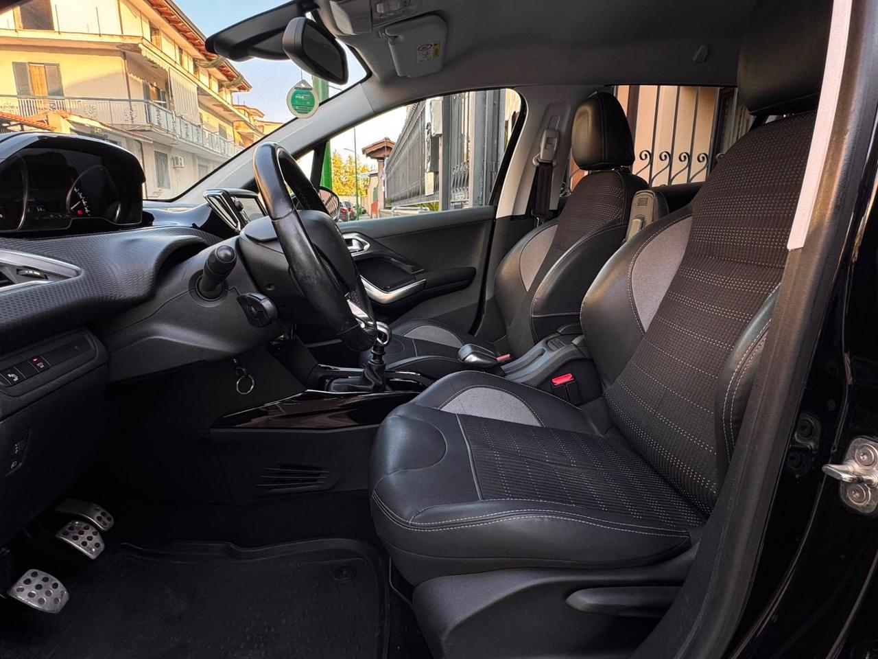 Peugeot 2008 BlueHDi 100 S&S Allure
