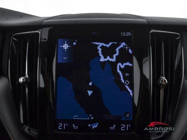 VOLVO XC60 B4 (d) AWD Geartronic R-design