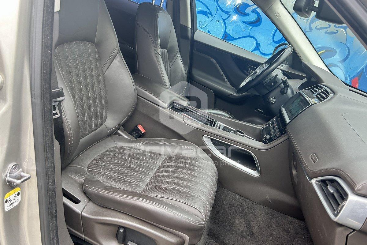 JAGUAR F-Pace 2.0 D 180 CV AWD aut. Portfolio