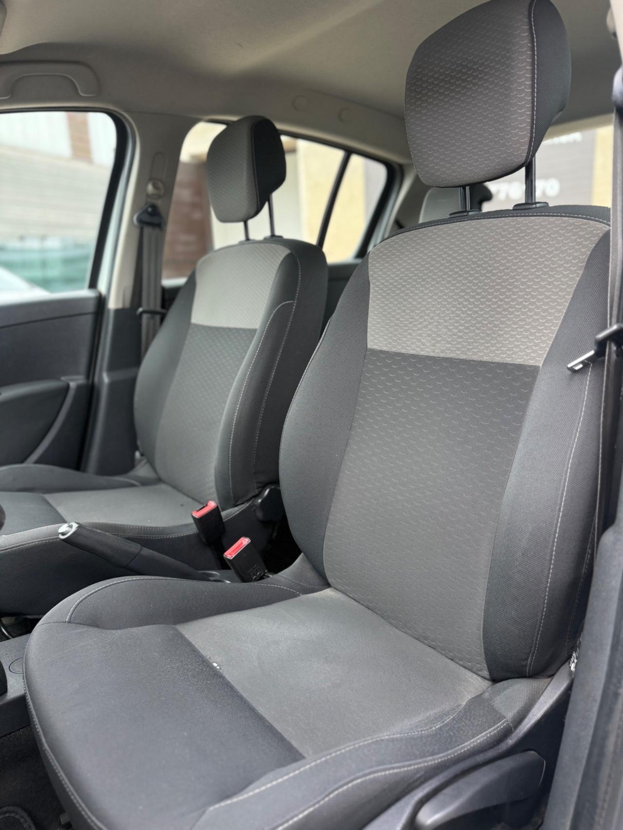 Renault Clio 1.2 16V 5 porte Luxe