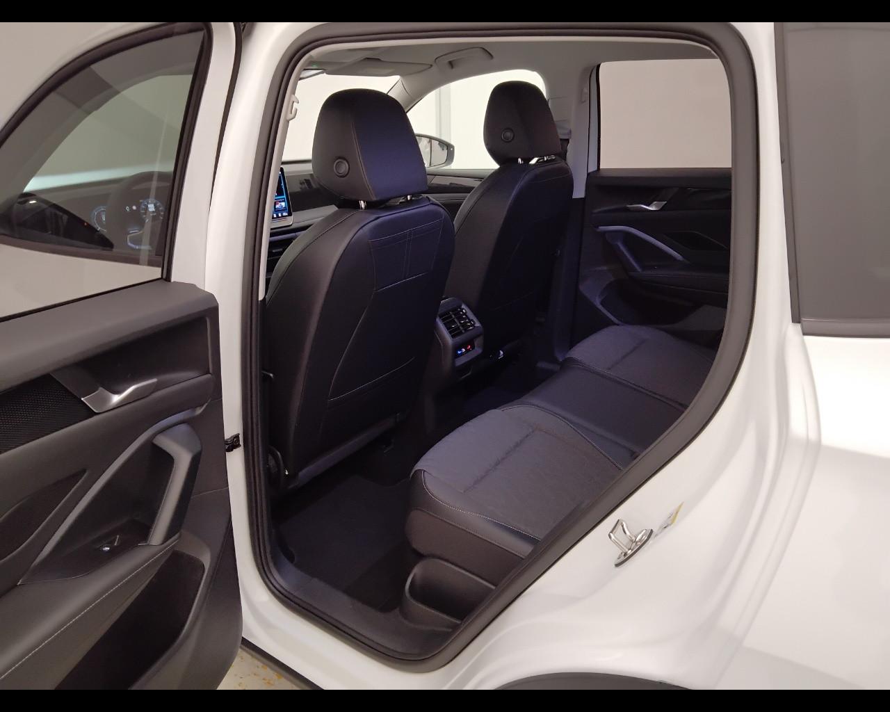 VOLKSWAGEN Tiguan III 2024 - Tiguan 2.0 tdi Life 150cv dsg