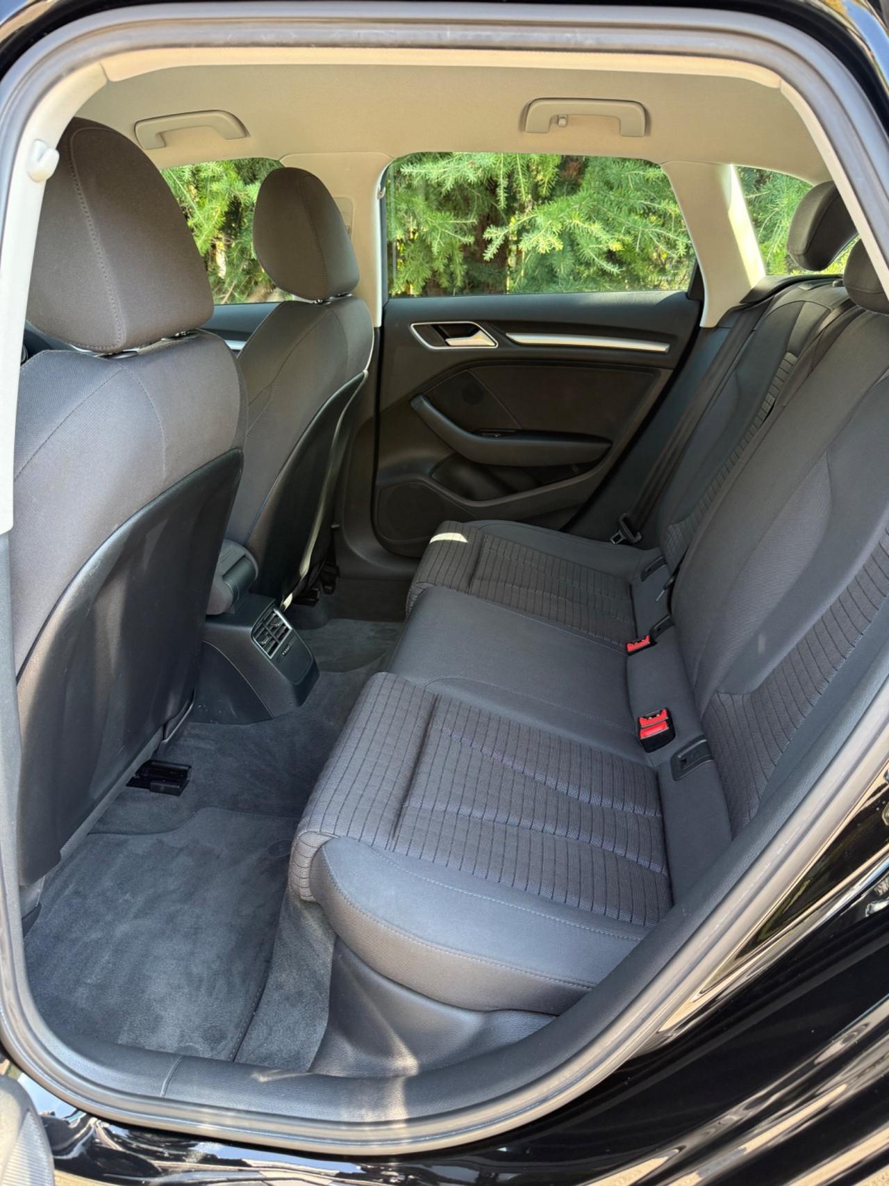 Audi A3 SPB 1.6 TDI clean diesel Ambiente