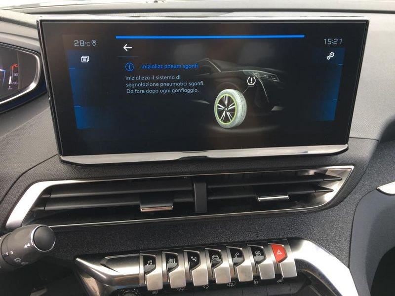 Peugeot 3008 PureTech Turbo 130 Allure Pack NAVI+KEYLESS 17 MILA KM