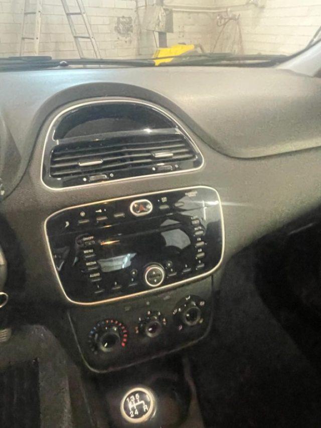 FIAT Punto 1.2 8V 5 porte Street