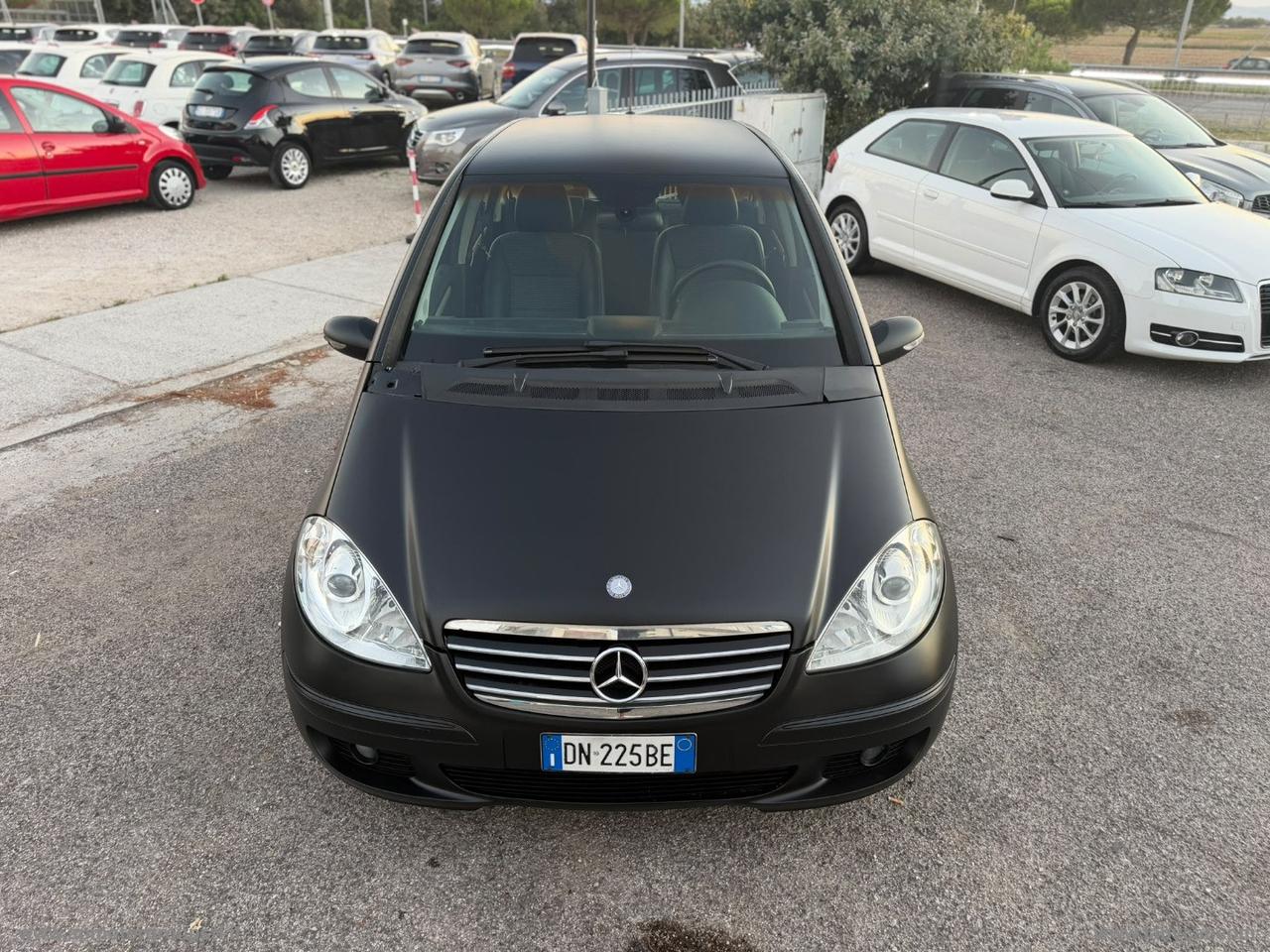 MERCEDES-BENZ A 150 Avantgarde BLACK MATT