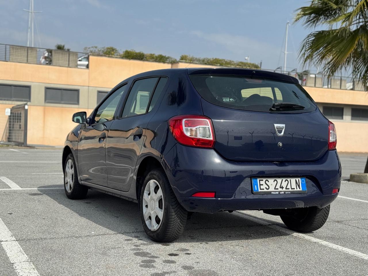 DACIA SANDERO 1.2 BENZINA 75CV NEO PATENTATI 12 MESI DI GARANZIA