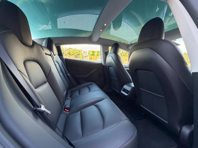 TESLA Model 3 LONG RANGE DUAL MOTOR AWD+19''+PELLE+PANORAMA