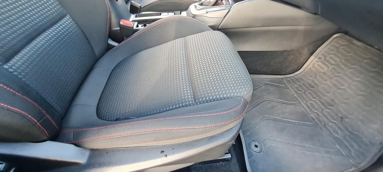 Ford Focus 1.0 EcoBoost Hybrid 125 CV 5p. ST-Line