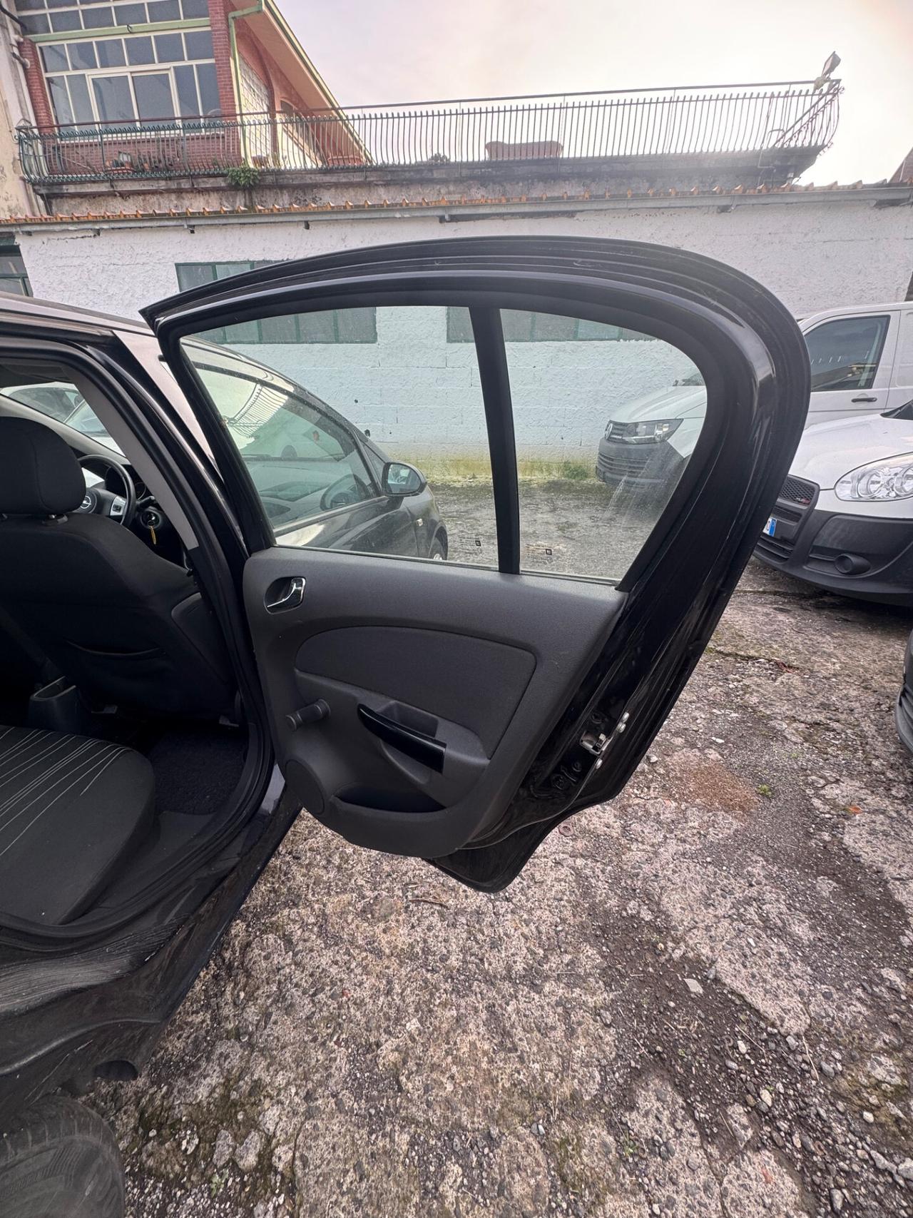 Opel Corsa 1.2 80CV 5 porte GPL-TECH Club