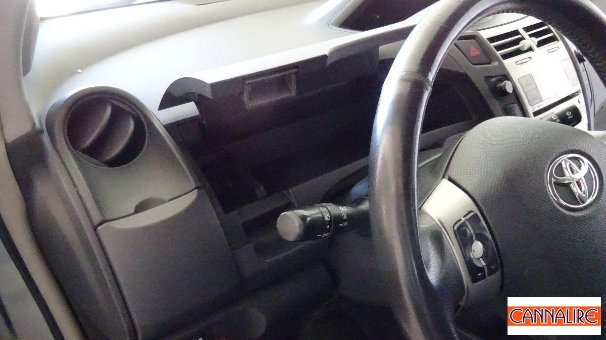 TOYOTA - Yaris - 1.0 5p. Sol