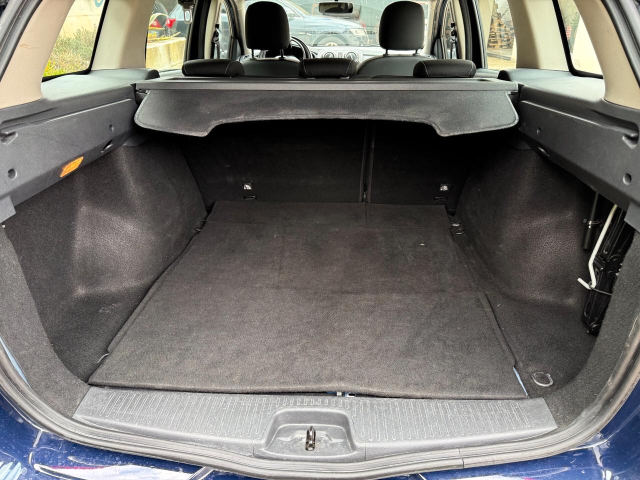 Dacia Logan comandi per disabili.MCV 1.5dCi8 V 90CV .