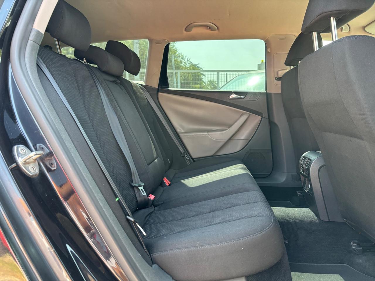 Volkswagen Passat 2.0 TDI DPF Var. Highline
