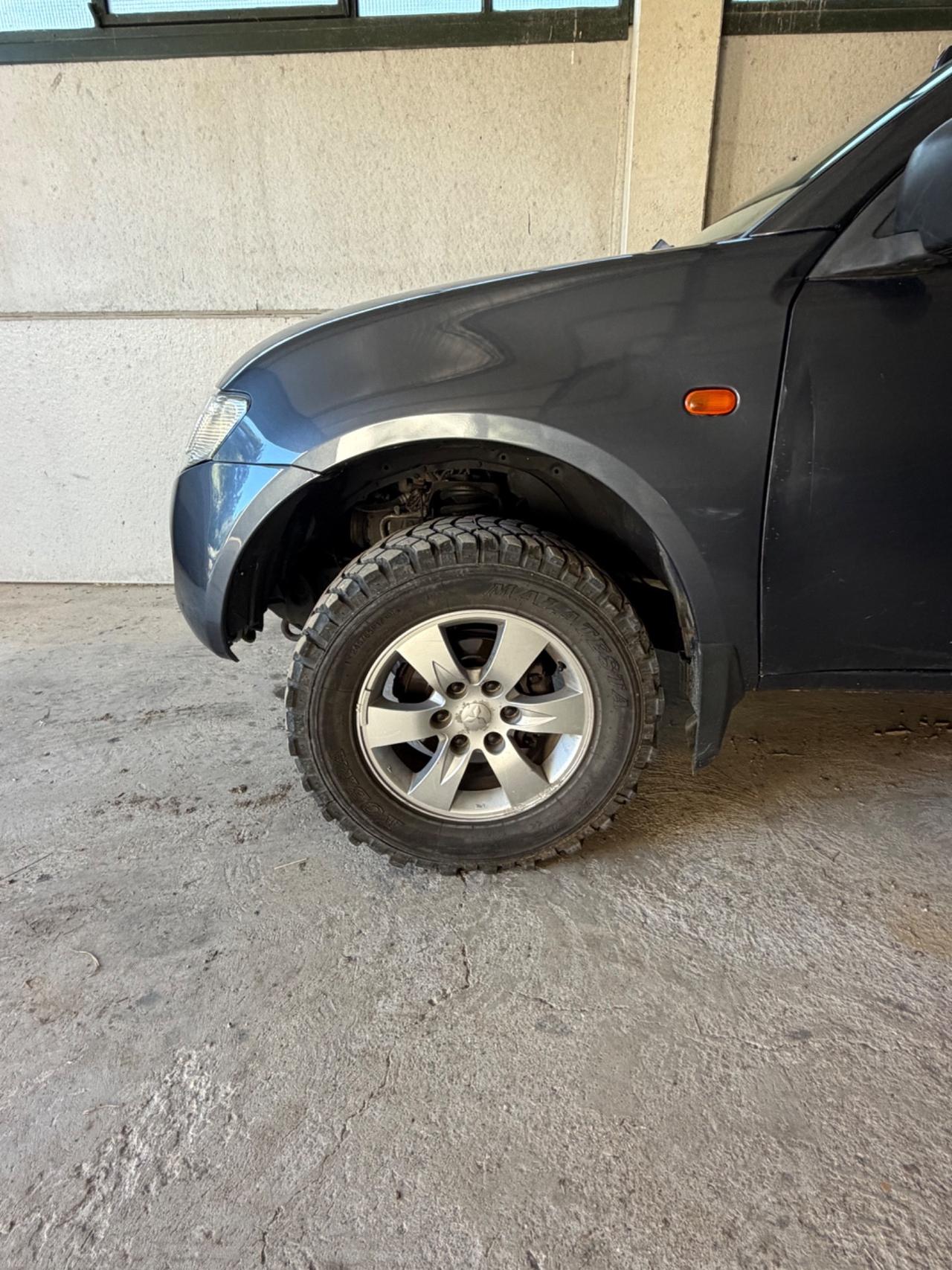Mitsubishi L200 2.5 DI-D/136CV Single Cab Inform