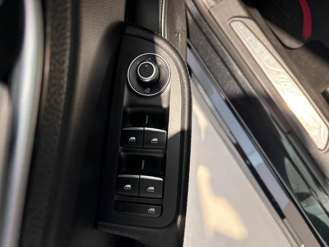 Alfa Romeo Giulia 2.2 t Super 180cv