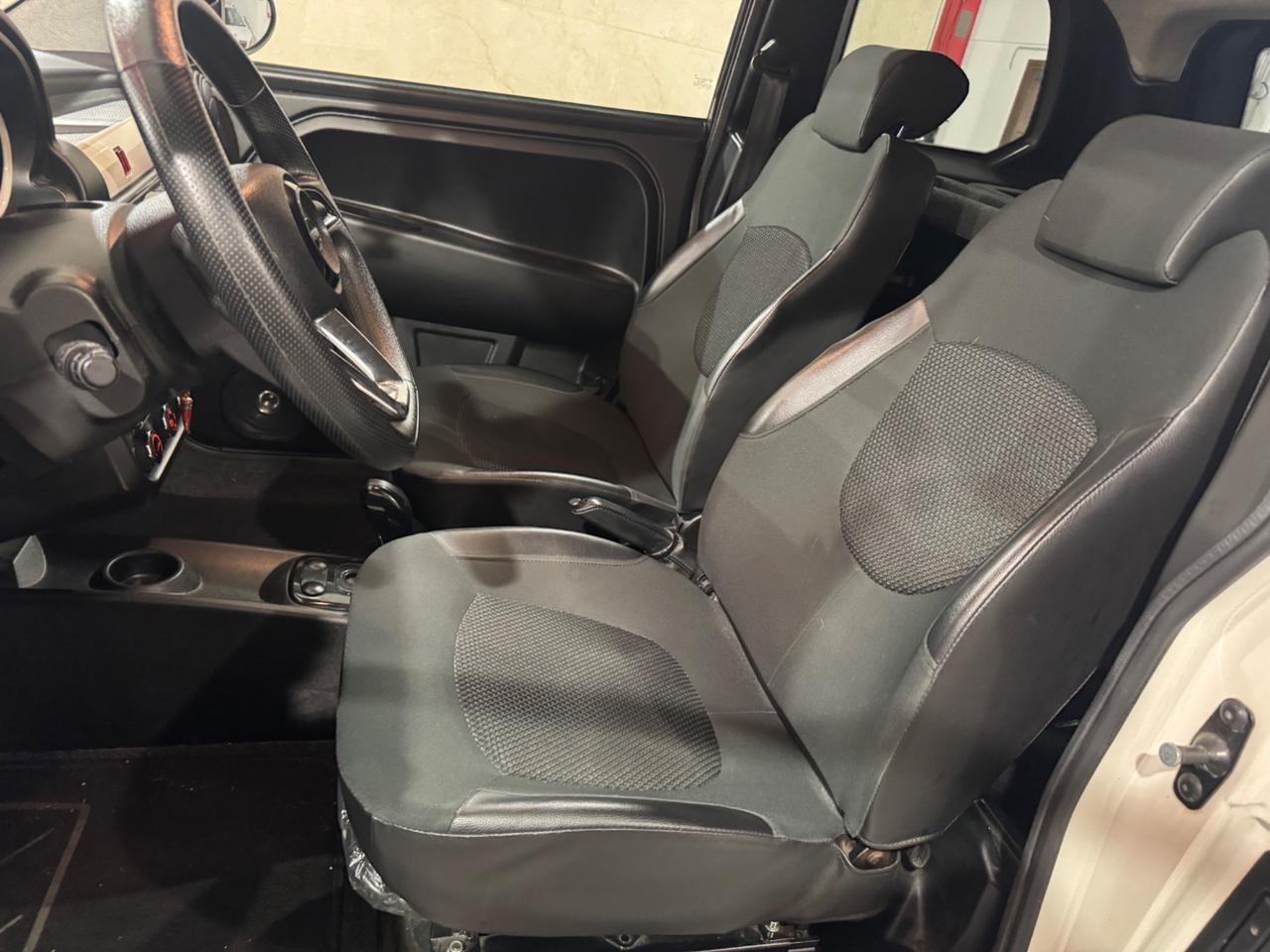 Microcar M.Go MGO 6 Must TAGLIANDI E KM CERTIFICATI