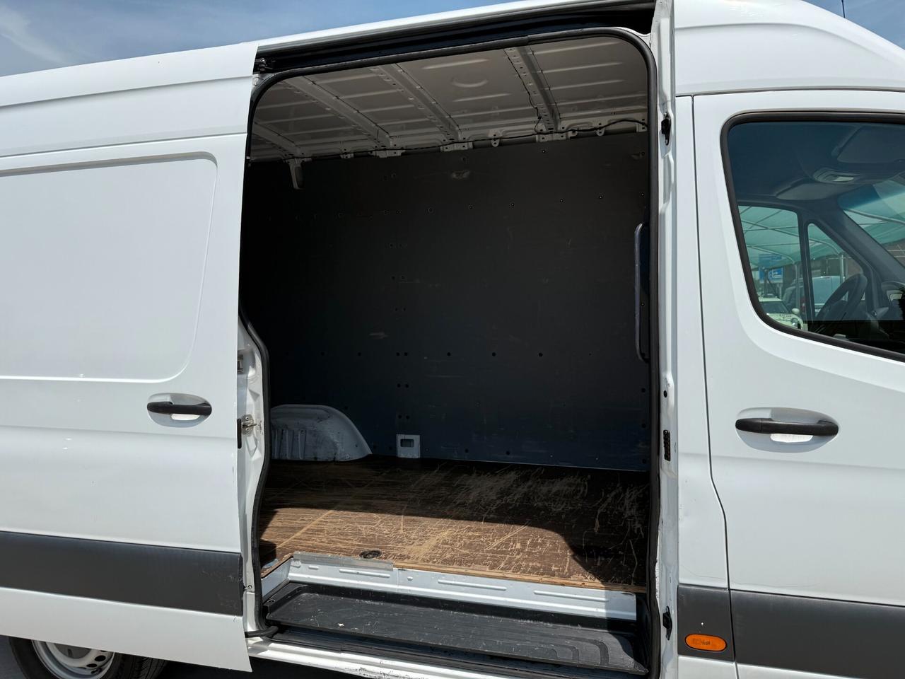 Mercedes-benz Sprinter F37/35 316 CDI RWD L2H2