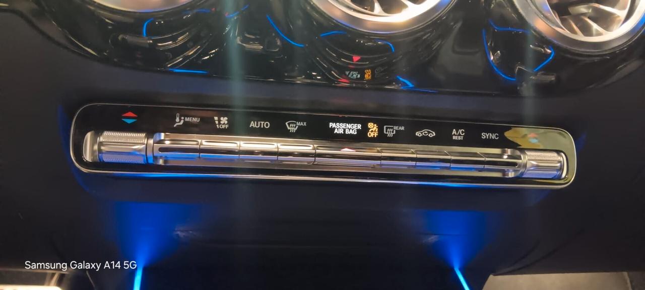 Mercedes-benz GLA 180 d Automatic Premium