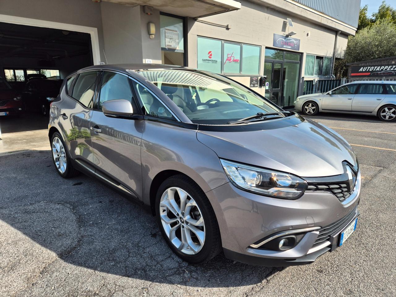 Renault Scenic Scénic TCe 140 CV EDC FAP Intens