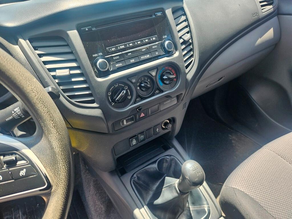 MITSUBISHI L200 PICK-UP 4X4 -2016