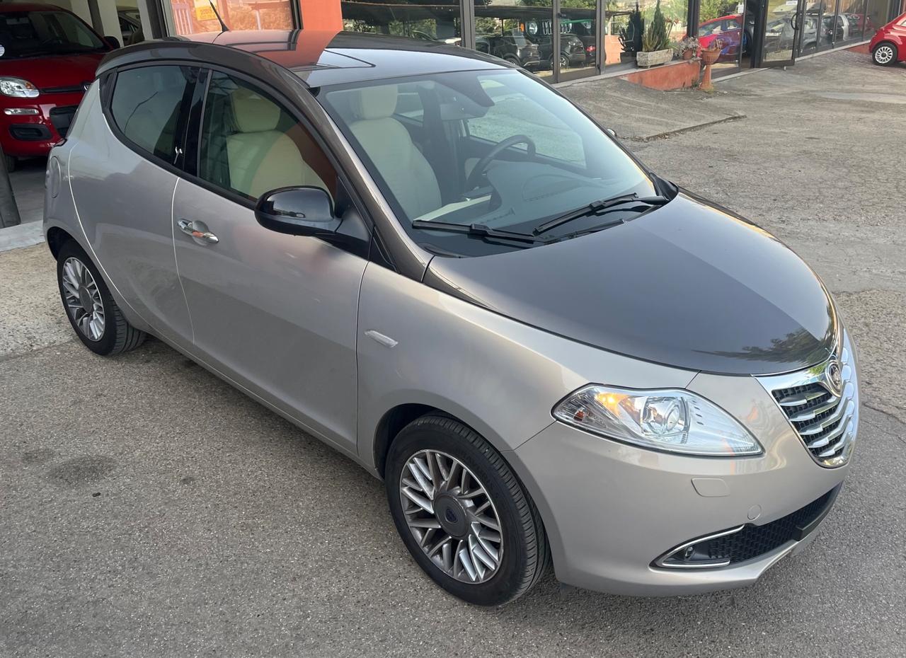 Lancia Ypsilon1.2 69CV Platinum-solo 32000Km-