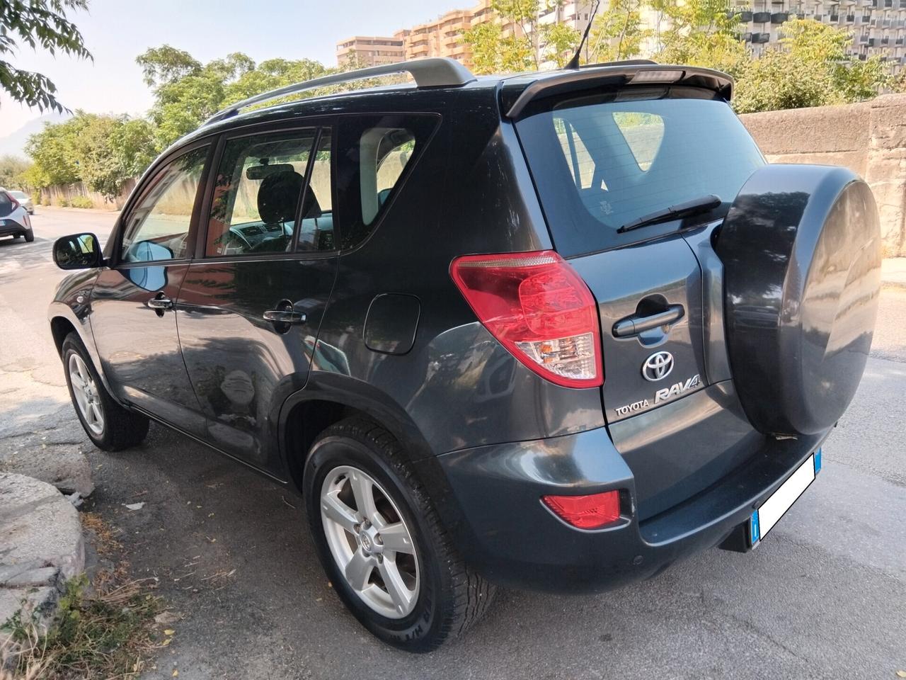 Toyota RAV 4 RAV4 2.2 D-4D 136 CV Luxury