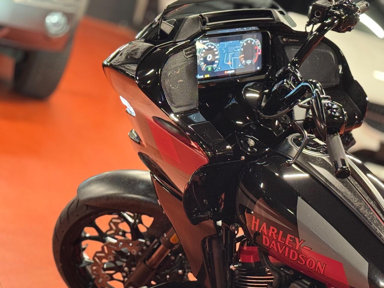 Harley-davidson Street Glide C.V.O. CVO ST