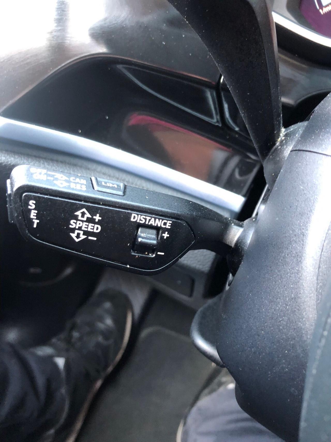 Audi Q3 35 TDI S tronic Business