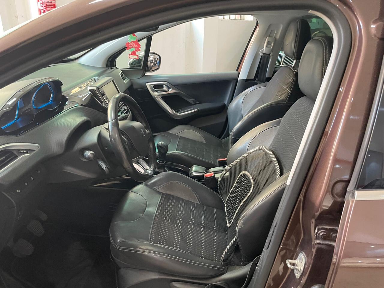 Peugeot 2008 1.6 e-HDi 115 CV Stop&Start Allure