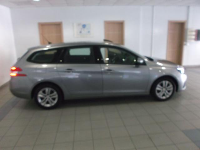 PEUGEOT 308 BlueHDi 130 S&S SW Business