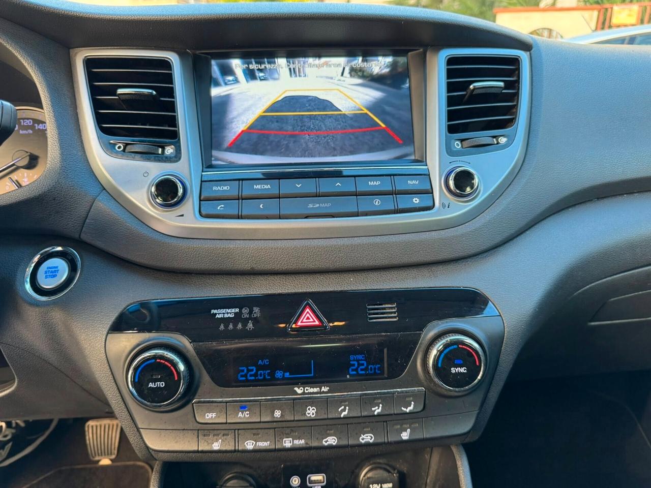 HYUNDAI TUCSON 1.7 CRDI 115 CV. 2WD NAVI+CERCHI+RETROCAMERA