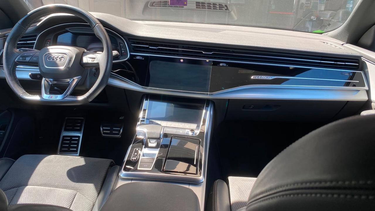 Audi Q8 55 TFSI e quattro tiptronic Sport S-Line