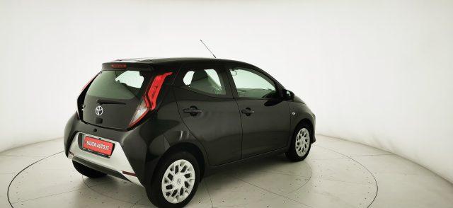 TOYOTA Aygo Connect 1.0 VVT-i 72CV x-business CAMBIO AUTOM.