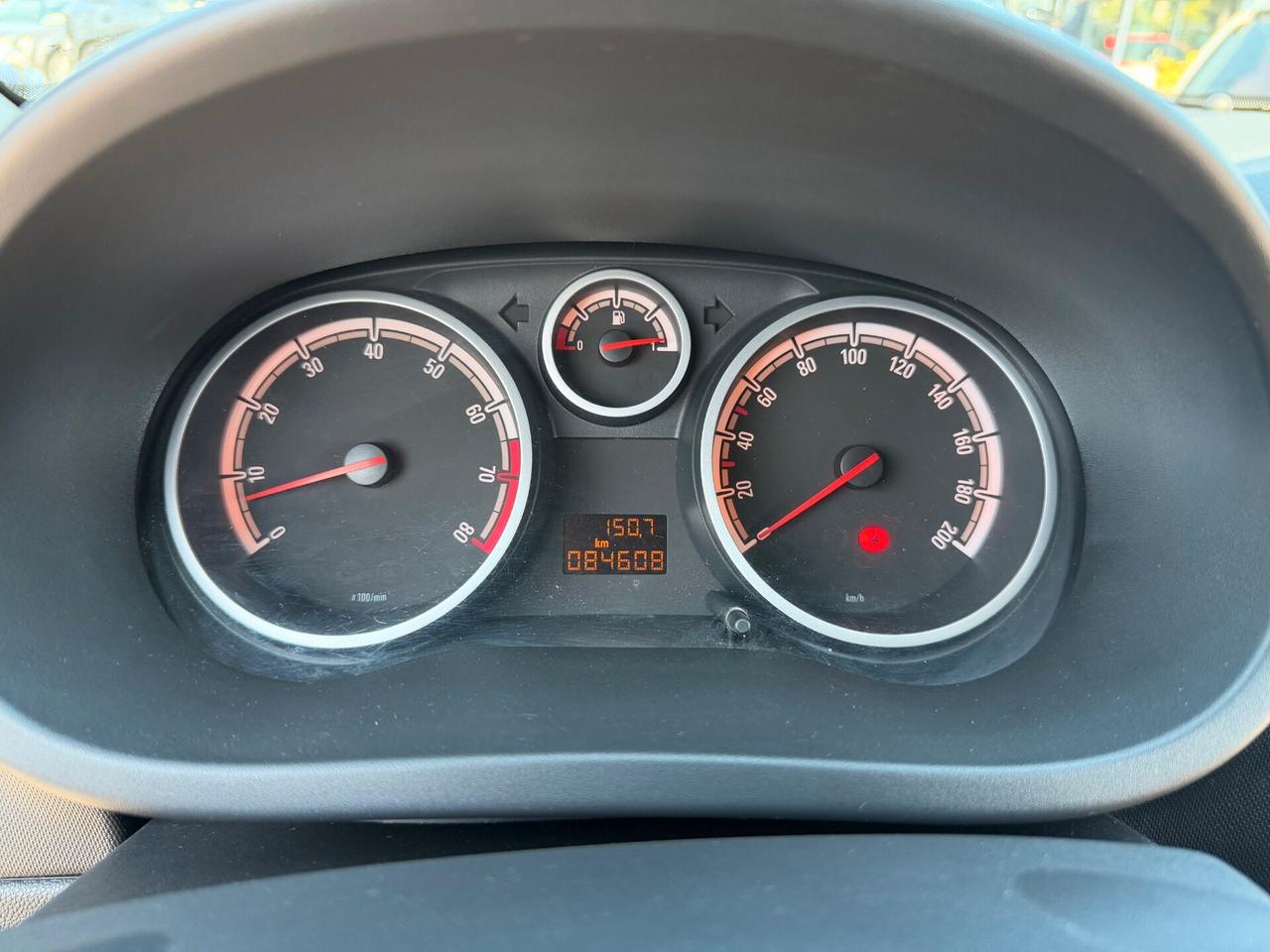 Opel Corsa 1.2 5 porte /KM 84.000/OK NEOPATENTATI