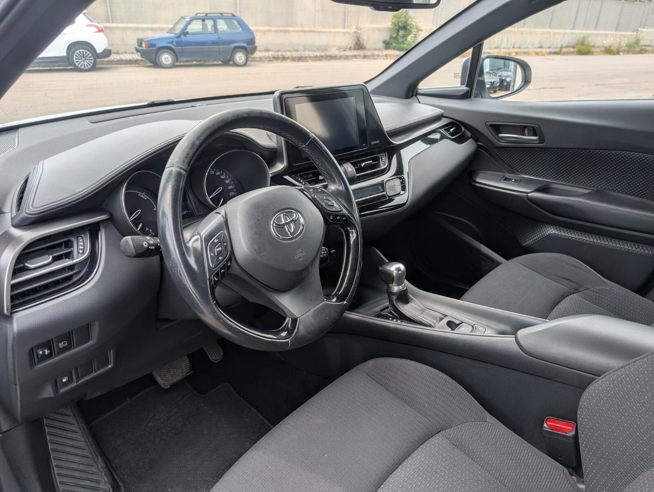 Toyota C-HR 1.8 Hybrid E-CVT Active