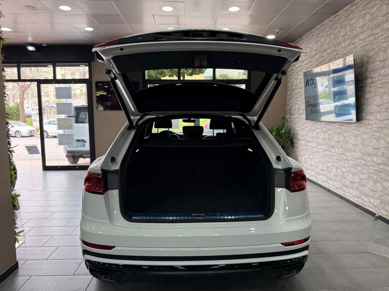 Audi Q8 50 TDI 286 CV quattro tiptronic Sport