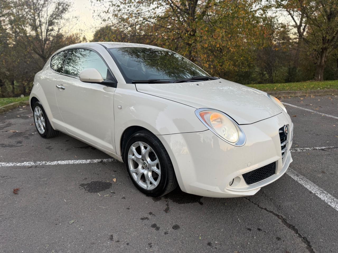 Alfa Romeo MiTo 1.6 JTDm 16V Distinctive Sport Pack