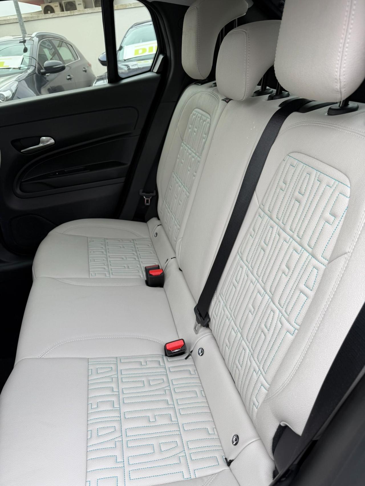 Fiat 600 Hybrid 100 CV DCT MHEV La Prima 01/2025