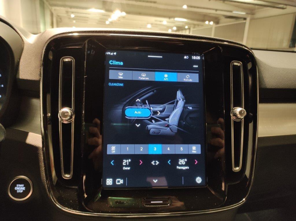 VOLVO XC40 (2017-->) - XC40 B3 automatico Core