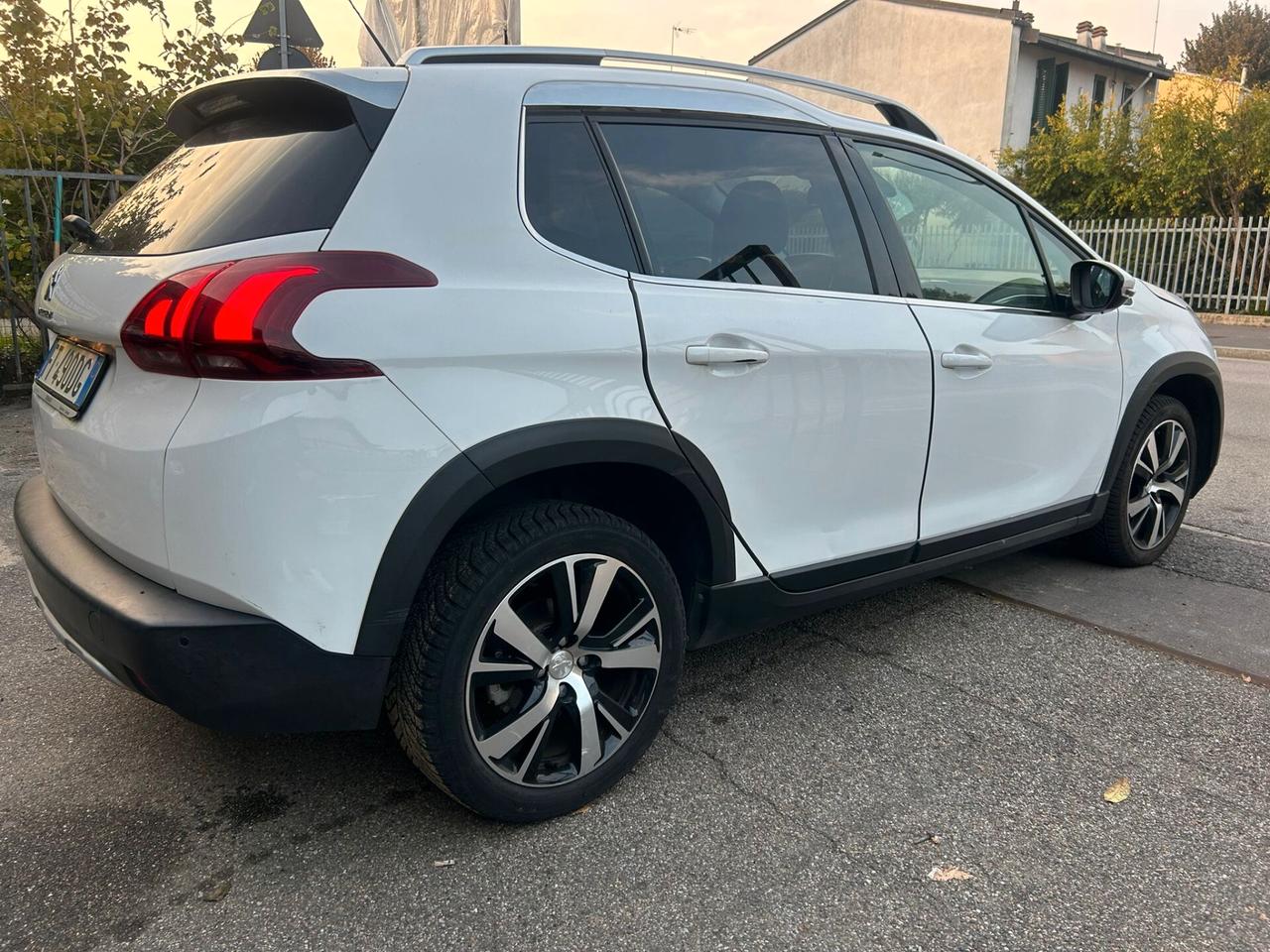 Peugeot 2008 PureTech 82 Active