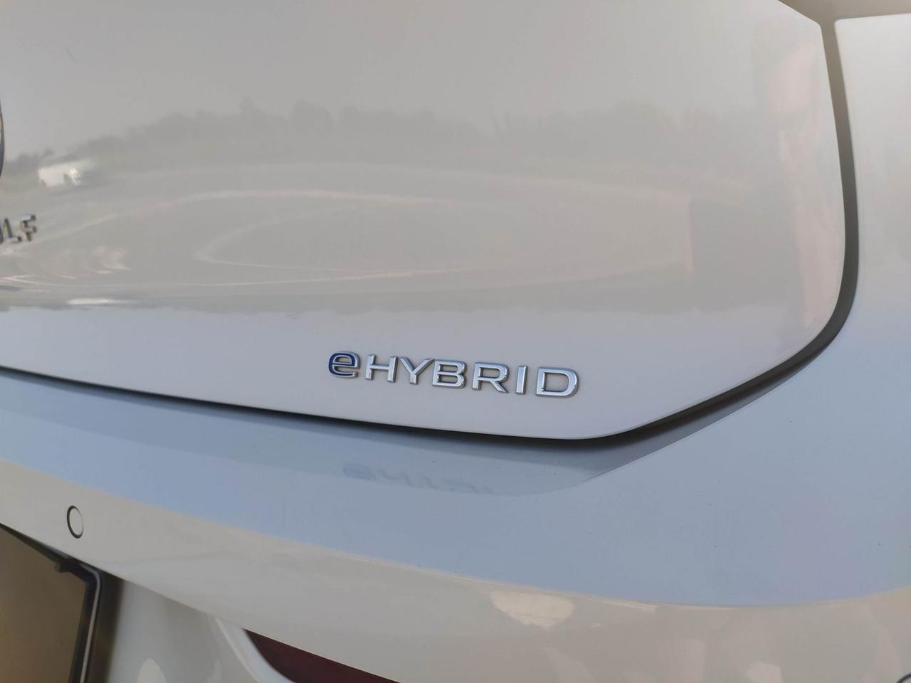 Volkswagen Golf Style 1.5 eHybrid PHEV 204C #12024