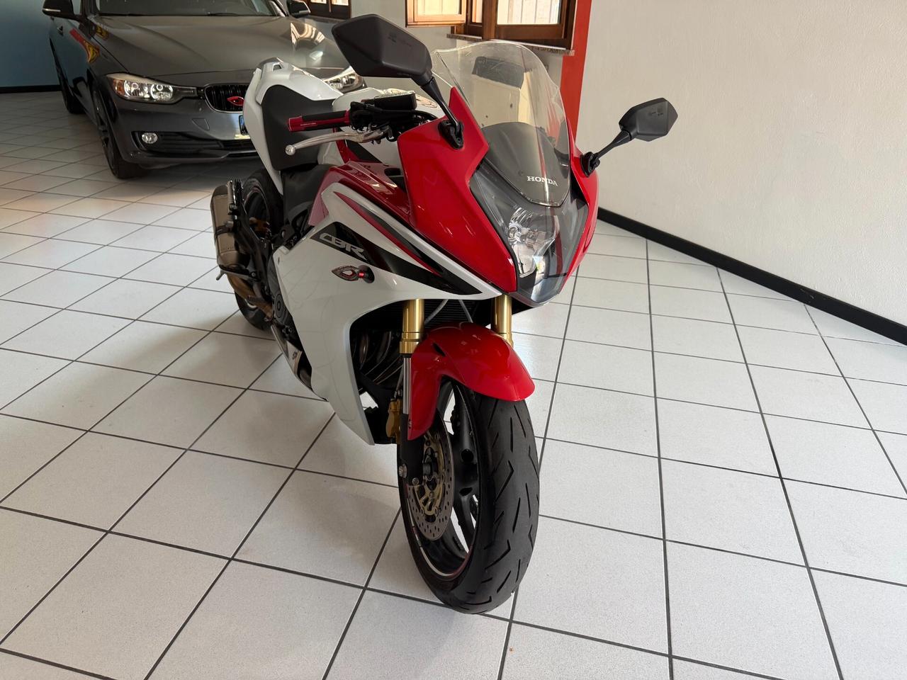 Honda CBR 600 F PERFETTA, GOMME OK, REVISIONATA, AKRAPOVIC