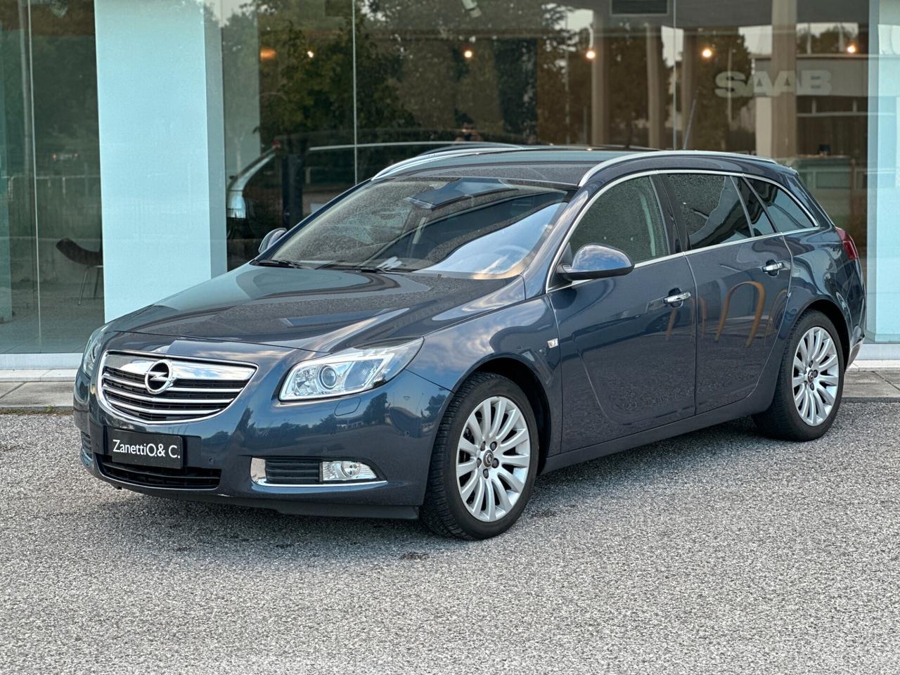 Opel Insignia 2.0 Turbo Sports Tourer Cosmo 220 CV