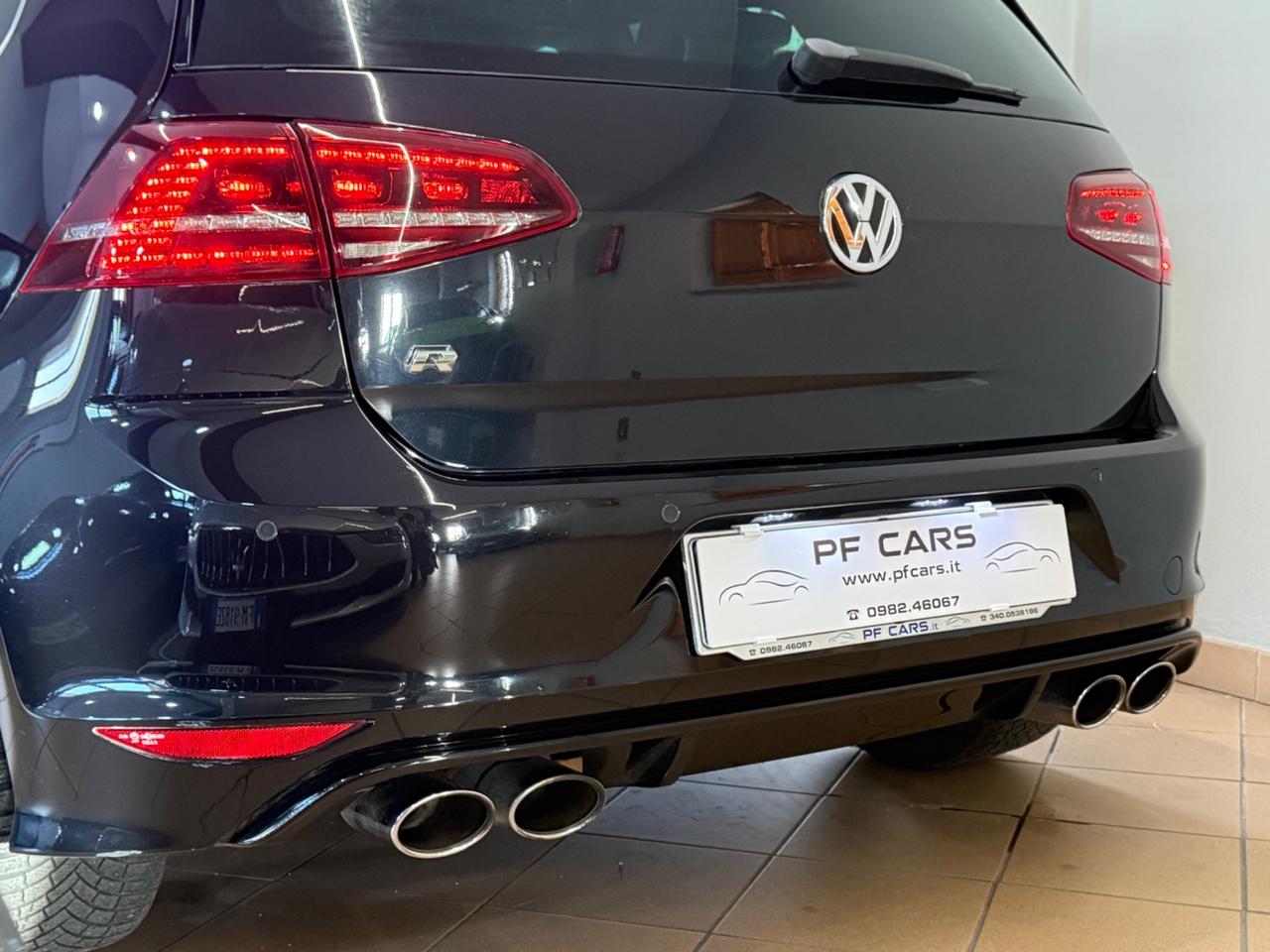 Volkswagen Golf R 2.0 DSG 3p. 300CV tetto apribile.