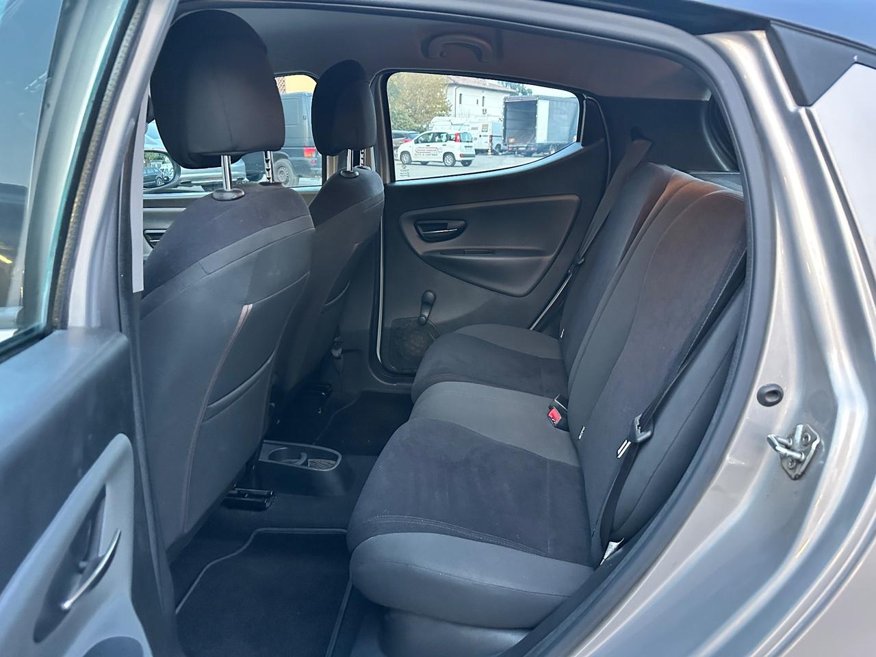 Lancia Ypsilon 1.2 Platinum solo 115mila km