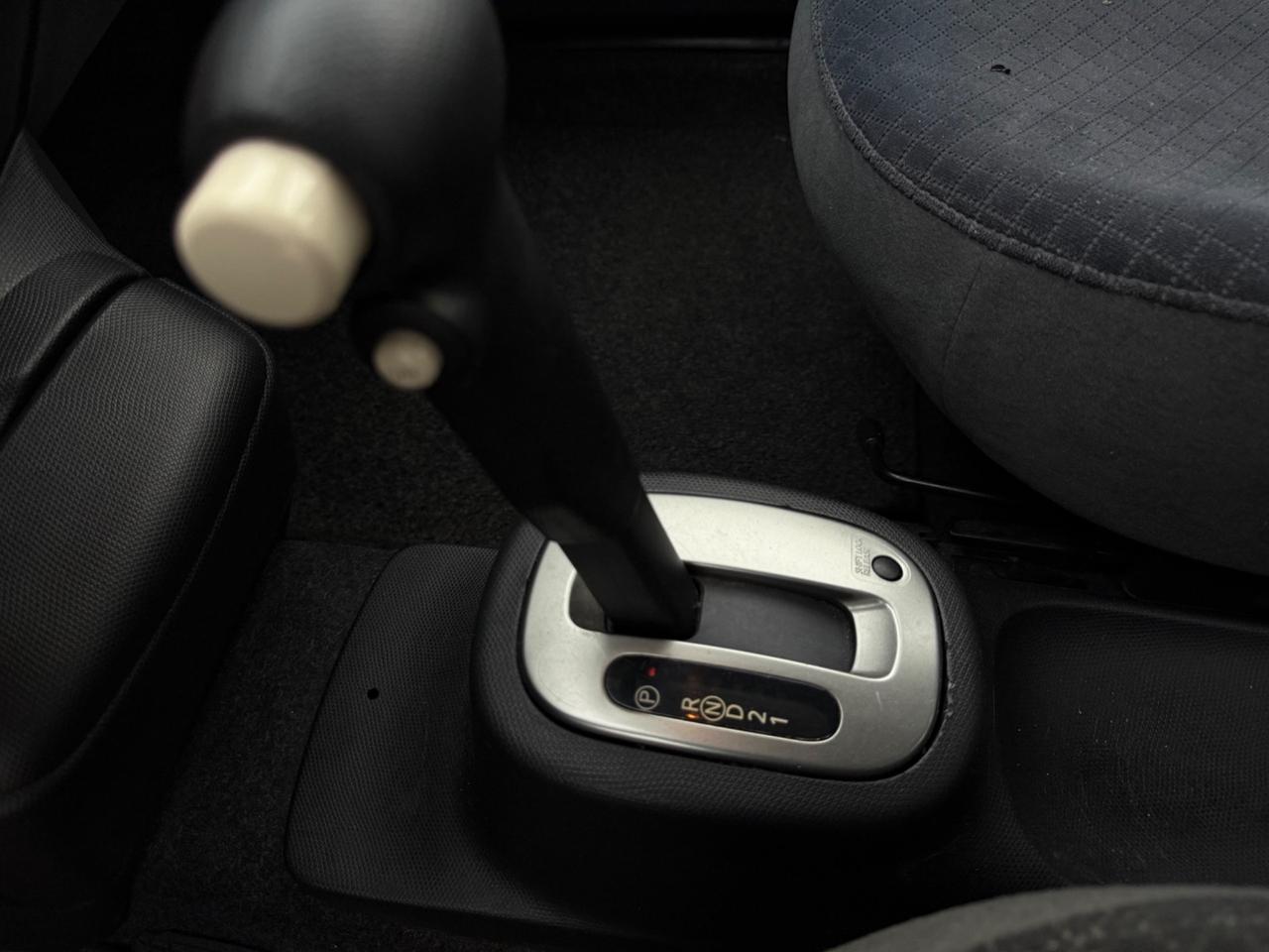 Nissan Micra 1.2 benzina CAMBIO AUTOMATICO